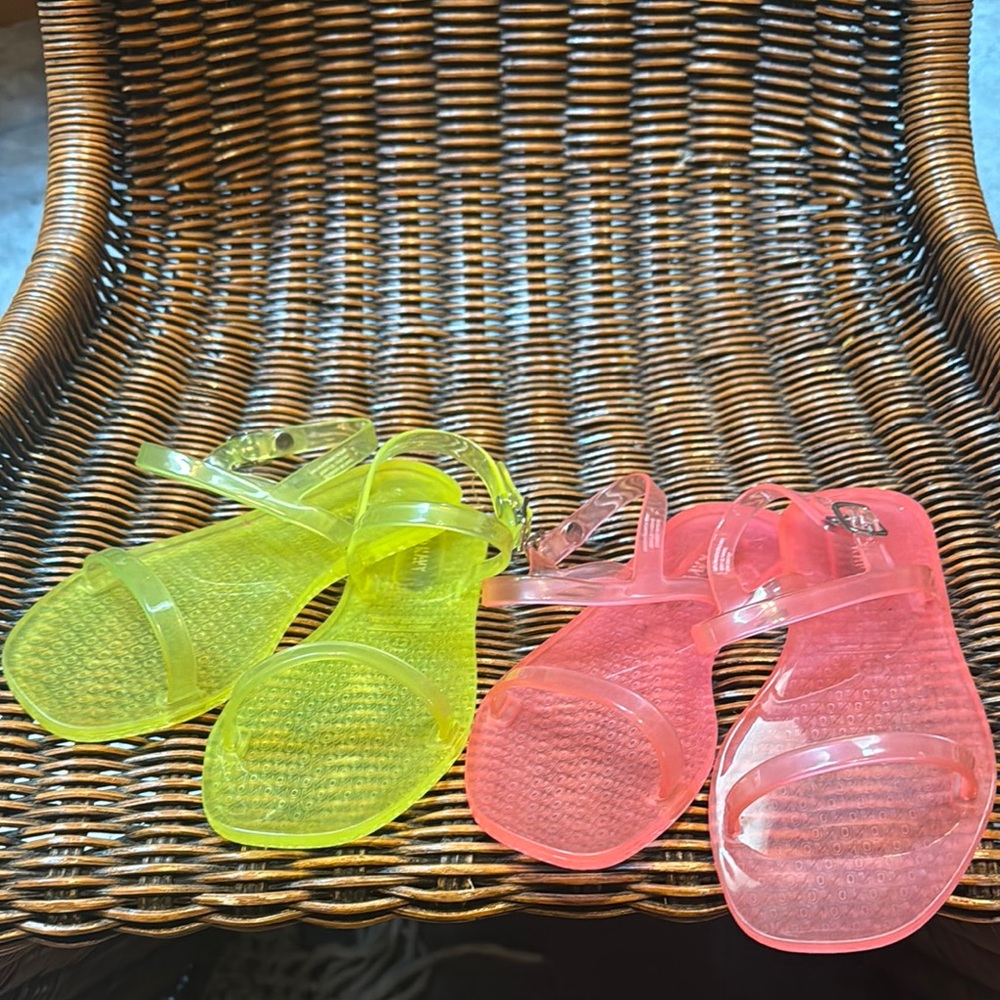 CUTE Neon Yellow and Pink Jelly Sandal… 1pair gently worn once.